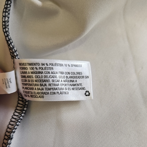 Xhilaration Monochrome Floral Dress - Picture 5 of 6